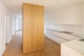 _7XL9949 - Moder­ne, licht­durch­flu­te­te 2‑Zi.-Wohnung mit EBK