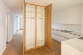 _7XL9950 - Moder­ne, licht­durch­flu­te­te 2‑Zi.-Wohnung mit EBK