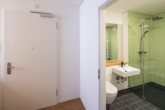 _7XL0007 - Moder­ne, licht­durch­flu­te­te 2‑Zi.-Wohnung mit EBK