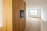 _7XL9952 - Moder­ne, licht­durch­flu­te­te 2‑Zi.-Wohnung mit EBK