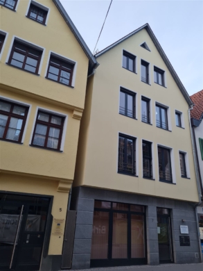 Zen­tra­le Dach­ge­schoss­woh­nung mit Balkon, 88400 Biberach an der Riß, Dachgeschosswohnung