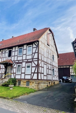 EFH / Scheu­ne mit Stal­lung / gr. Gar­ten / Wesertal!, 34399 Wesertal, Doppelhaushälfte