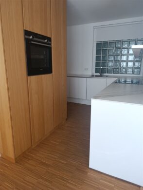 Helle 2‑Zimmerwohnung mit großzügiger Dachterrasse, 80686 München, Etagenwohnung