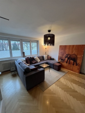 Lichtdurchflutete 3‑Zimmer Wohnung mit Einbauküche und Balkon ab Sofort verfügbar!, 81549 München, Etagenwohnung