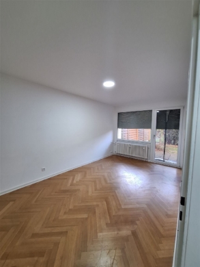 Moder­nes, 3‑Zimmer Apart­ment mit Garten, 80995 München, Erdgeschosswohnung