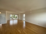 Bild - Hel­le 3.Zi.EG Whg, inkl.EBK,Gäste WC, Ter­ras­se, Abstell­raum, 1xTG-Stellplatz