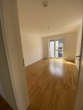 Bild - Hel­le 3.Zi.EG Whg, inkl.EBK,Gäste WC, Ter­ras­se, Abstell­raum, 1xTG-Stellplatz