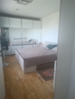 Schlafzimmer - Schöne 2‑Zi.-Whg. mit großem Balkon nah an den Riemarcaden u. direkter Anbindung zu U2 inkl. Stellplatz Küche soll abgelöst werden