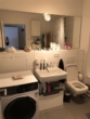Badezimmer 1 - Schö­ne 2‑Zi.-Whg. mit gro­ßem Bal­kon nah an den Rie­m­ar­ca­den u. direk­ter Anbin­dung zu U2
