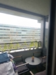 Balkon - Schö­ne 2‑Zi.-Whg. mit gro­ßem Bal­kon nah an den Rie­m­ar­ca­den u. direk­ter Anbin­dung zu U2 inkl. Stell­platz Küche soll abge­löst werden
