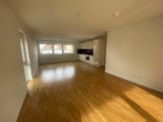 Bild - Schö­ne, hel­le 3‑Zi. Whg mit Bal­kon, EBK, inkl. 1x TG-Stellplatz