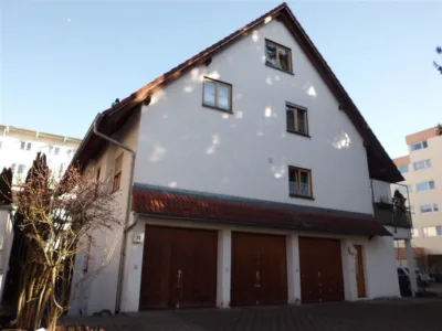 Schö­ne 3,5‑Zimmer Woh­nung mit Bal­kon, Stell­platz und Kel­ler zu vermieten!, 88250 Weingarten, Etagenwohnung