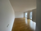 Bild - Schö­ne, hel­le, gut geschnit­te­ne 2‑Zi. Pent­house Whg. inkl. 1xTG-Stelll­platz, inkl. Kellerabteil