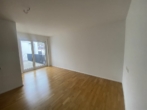 Bild - Schö­ne, hel­le, gut geschnit­te­ne 2‑Zi. Pent­house Whg. inkl. 1xTG-Stelll­platz, inkl. Kellerabteil