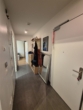 Flur_II - Moder­ne 2‑Zimmer Woh­nung mit Ein­bau­kü­che und Balkon