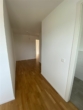 Bild - Schö­ne, hel­le 3.Zi.Whg, inkl.Einbauküche mit Bal­kon, Abstell­raum mit WMA, Kel­ler­ab­teil, 1x TG Stellplatz
