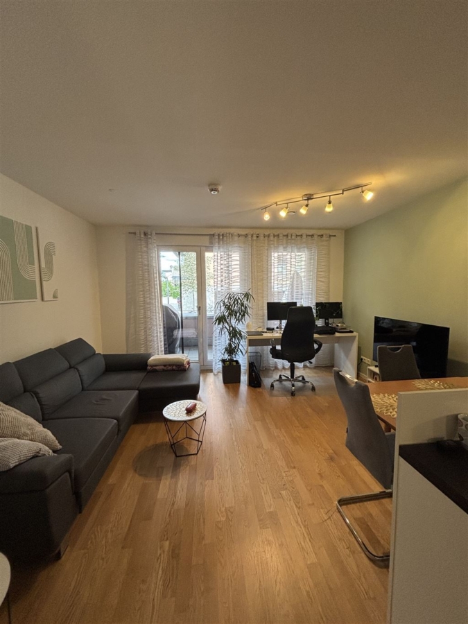 Moder­ne 2‑Zimmer Woh­nung mit Ein­bau­kü­che, Log­gia und Terrasse - Photo 3