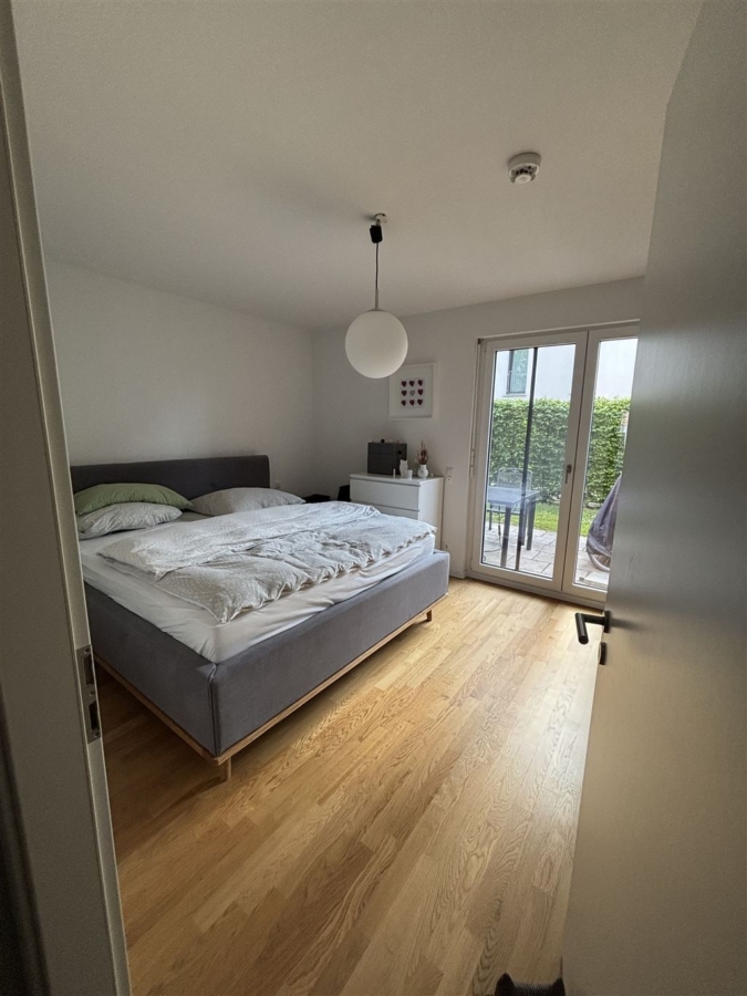 Moder­ne 2‑Zimmer Woh­nung mit Ein­bau­kü­che, Log­gia und Terrasse - Photo 4